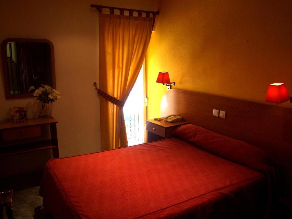 Hostal Santa Marta Aranjuez Exteriér fotografie